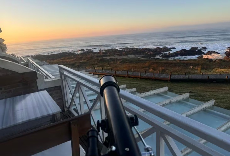 Excelente Penthouse reciclado primera linea frente al mar en Montoya